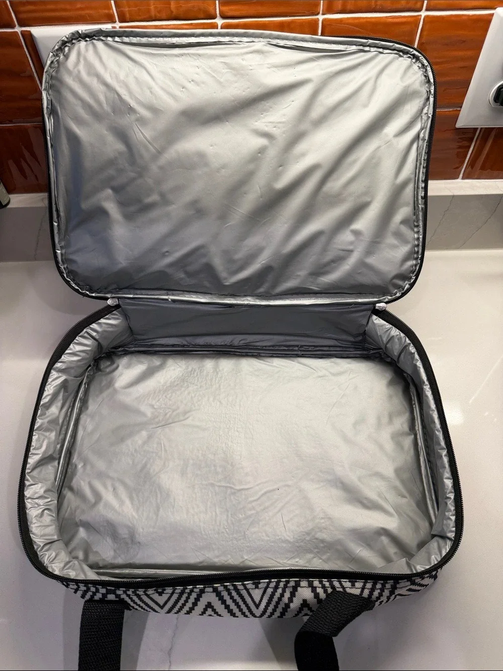 unbranded stylish black